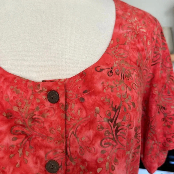 GO FISH Watercolor Art to Wear Button Up Top, S - Picture 6 of 13